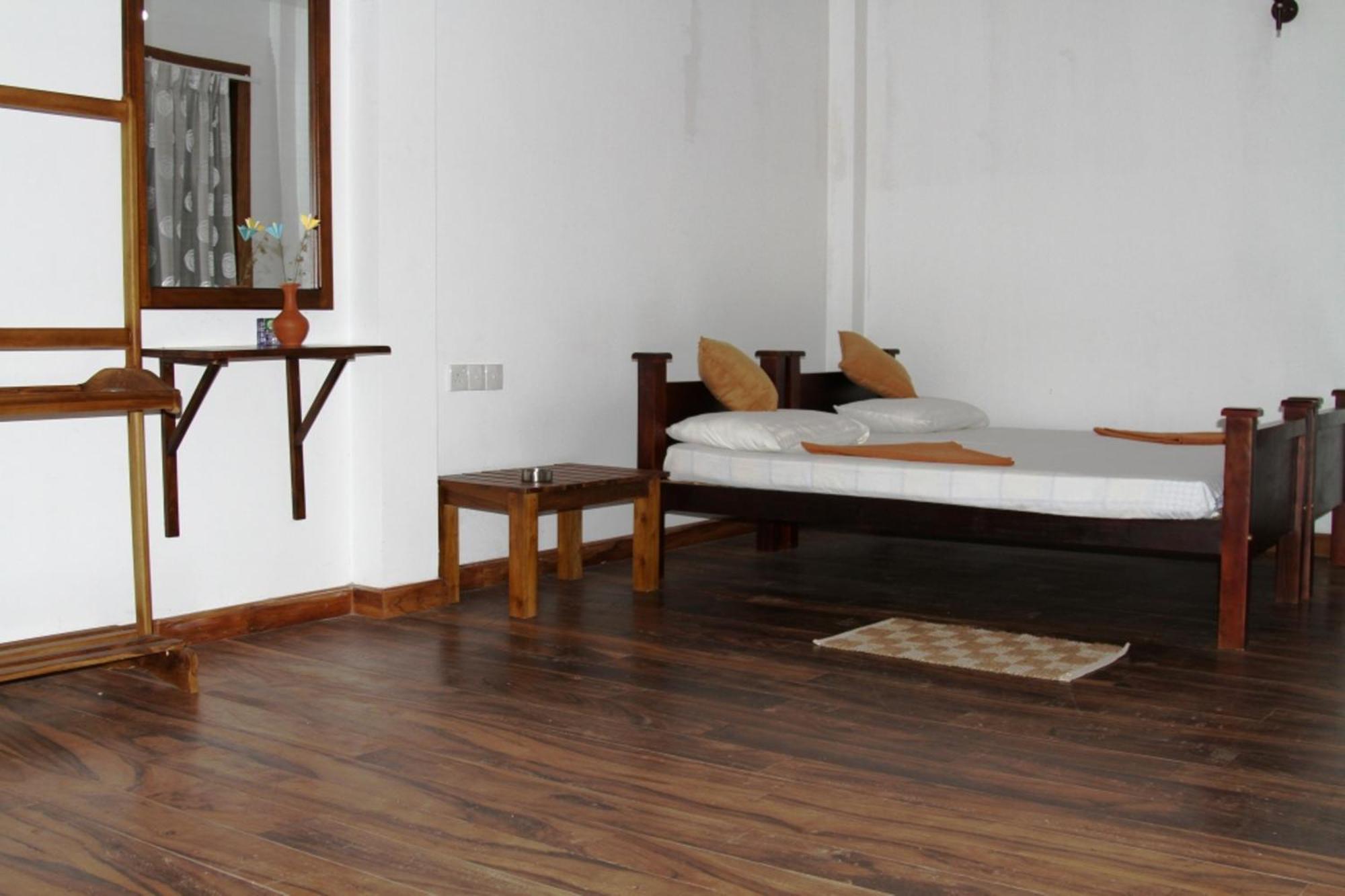 Birds Paradise Hotel Kudawe Phòng bức ảnh