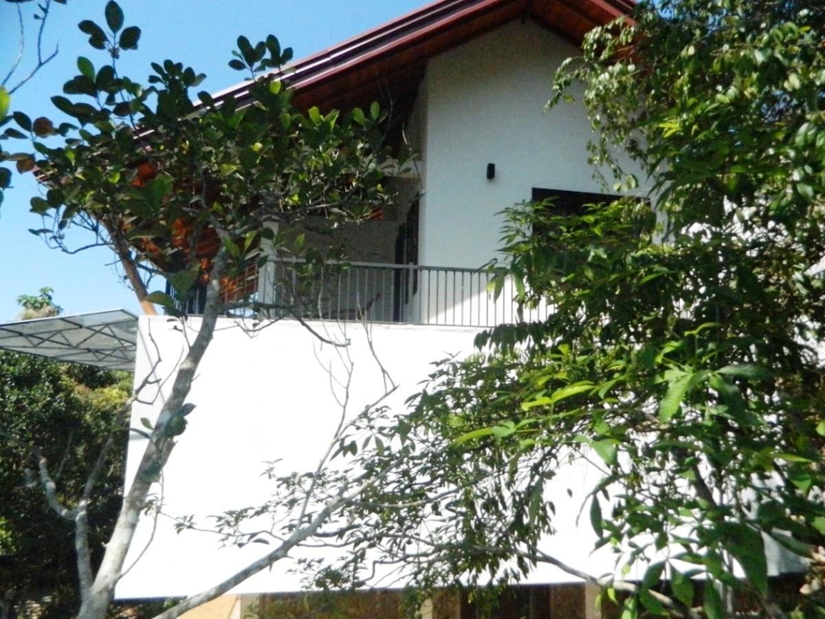 Birds Paradise Hotel Kudawe Ngoại thất bức ảnh